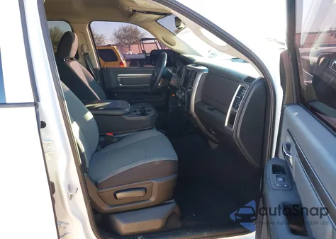 2022 Ram 1500 Classic Slt 4X4 5'7 Box from USA, damaged, VIN 3C6RR7LG0NG375220